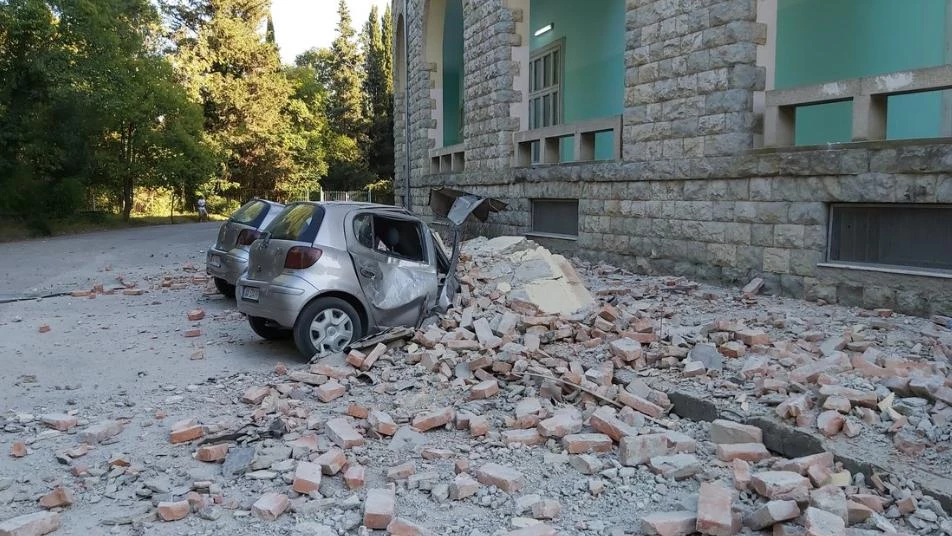 ارتفاع حصيلة ضحايا زلزال ألبانيا إلى 6 قتلى و300 جريح