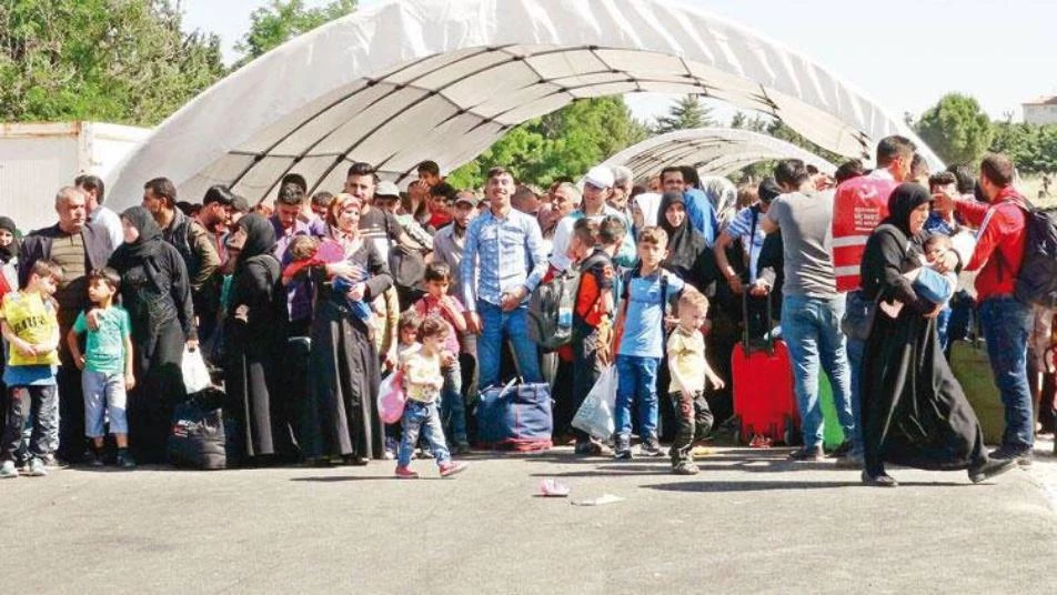 صحيفة تركية تكشف أسباب عودة السوريين إلى بلدهم خلال عطلة العيد