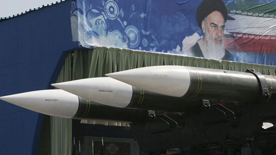 إيران تعلن انتهاء اتفاقية حظر السلاح المفروضة عليها.. وأمريكا تهدد