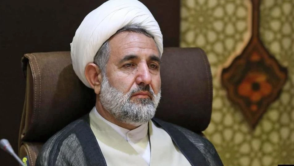 مسؤول إيراني يطالب بإعدام الرئيس حسن روحاني.. ما علاقة أمريكا؟