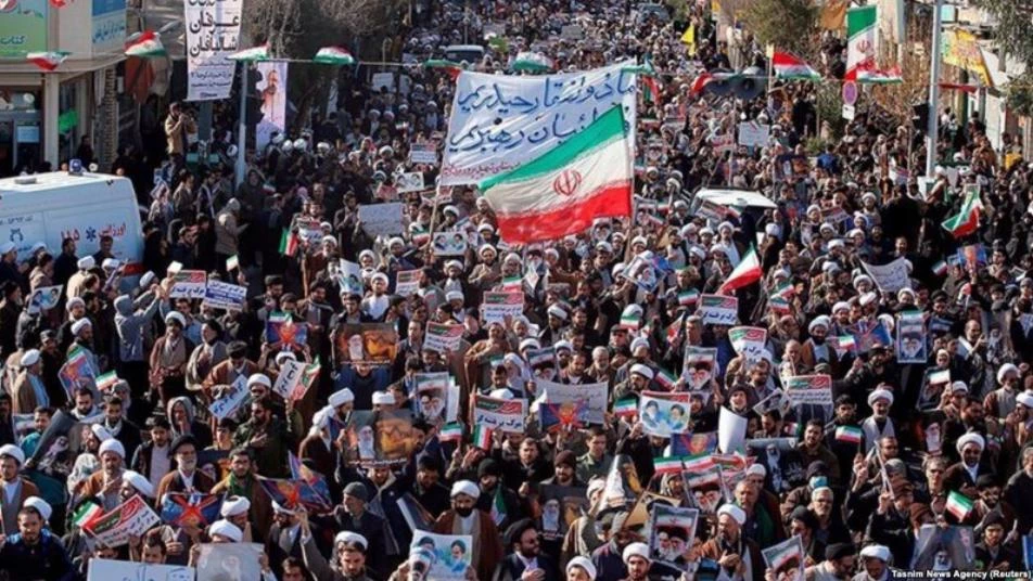 لأول مرة.. تلفزيون النظام الإيراني يقر بقتل قوات الأمن للمتظاهرين