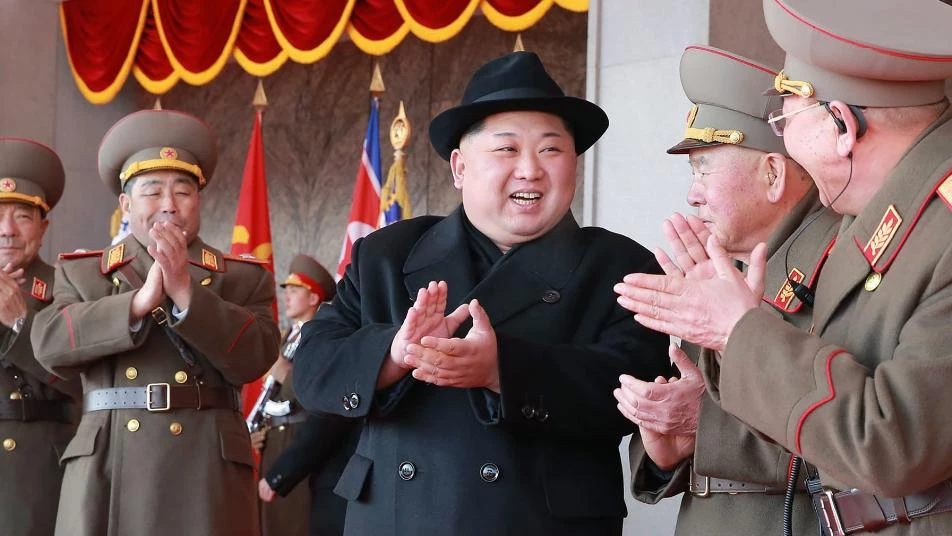 زعيم كوريا الشمالية يعدم مواطناً أمام عائلته رمياً بالرصاص بسبب "فلاشة"!