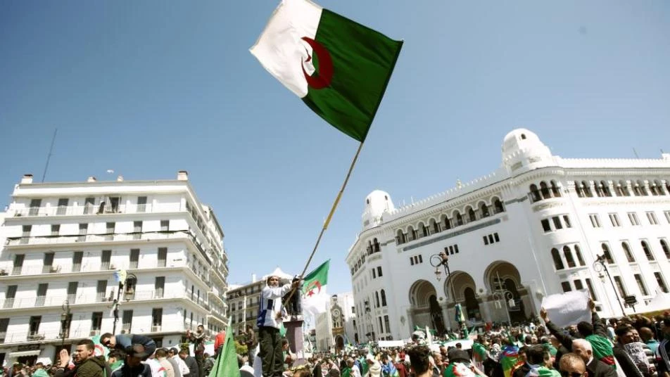 تجدد المظاهرات في الجزائر ضد رموز نظام بوتفليقة