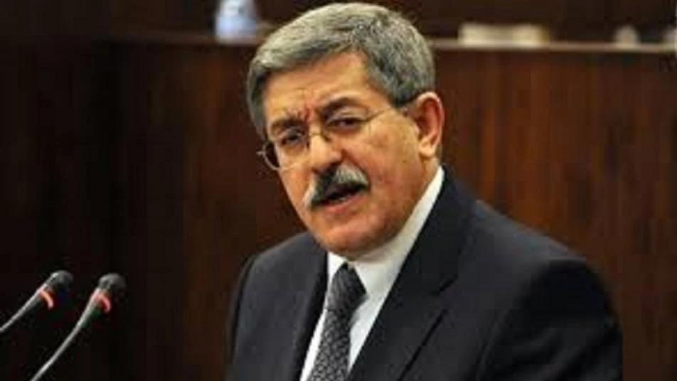 حبس رئيس وزراء الجزائر السابق على خلفية قضايا فساد