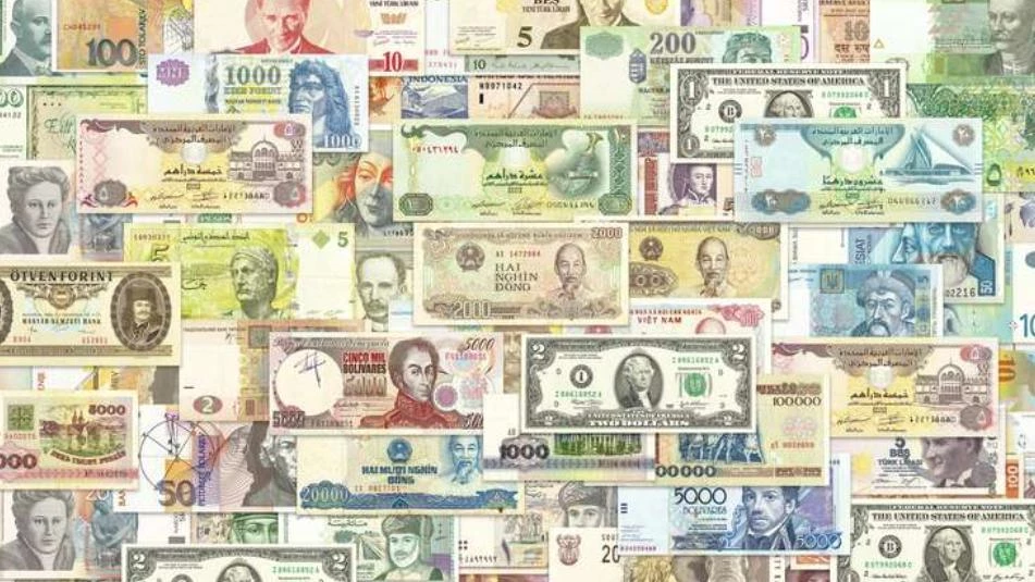 تدهور الليرة التركية وتحسن السورية أمام العملات الأجنبية