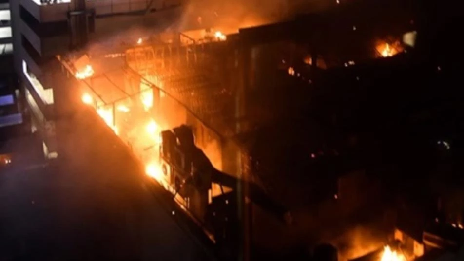 مصرع 11 شخصاً بحريق في العاصمة البنغالية