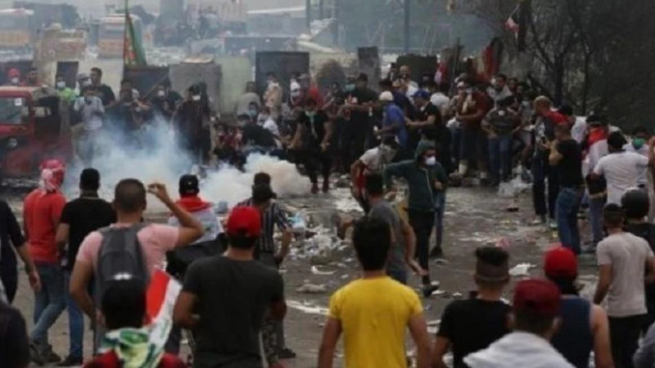 مقتل 4 متظاهرين في بغداد بإطلاق نار