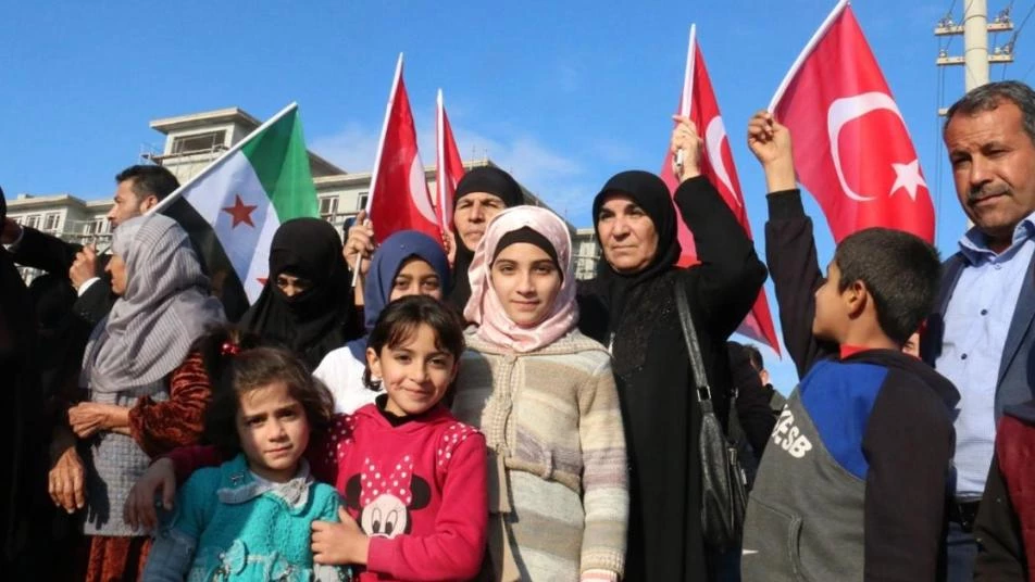 تركيا تنشر إحصائية جديدة لأعداد السوريين ونسبة توزعهم في الولايات