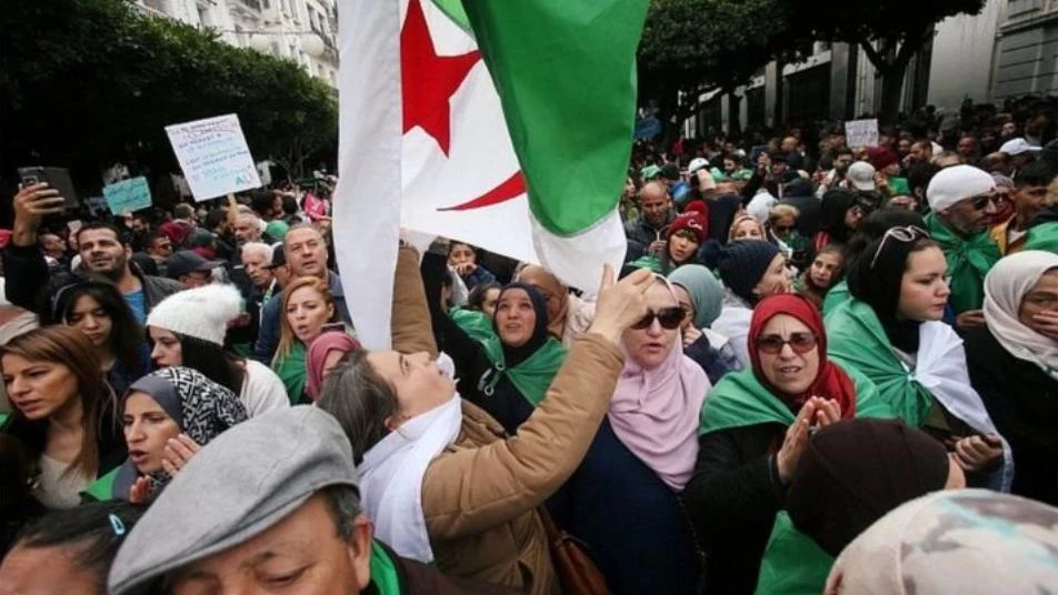 مظاهرات في عدة مدن جزائرية رفضاً للانتخابات الرئاسية
