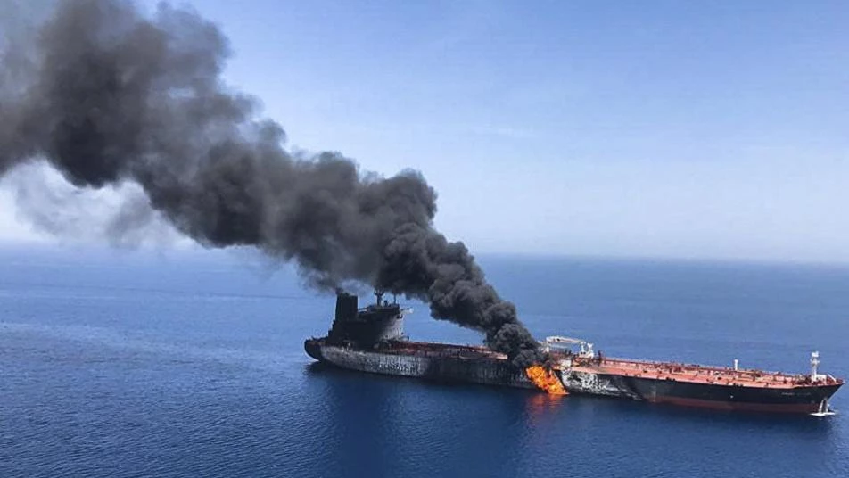 لندن تتهم إيران بتنفيذ الهجوم ضد ناقلتي نفط في خليج عمان