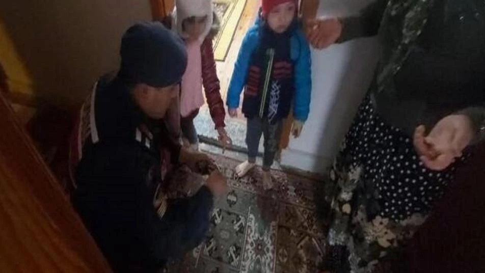 تركي يختطف طفليه ويضعهما لدى عائلة سورية!