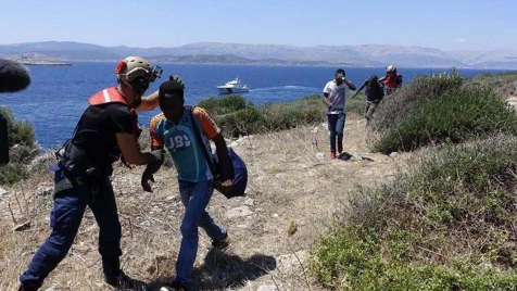ارتفاع حصيلة قتلى غرق قارب مهاجرين غربي تركيا