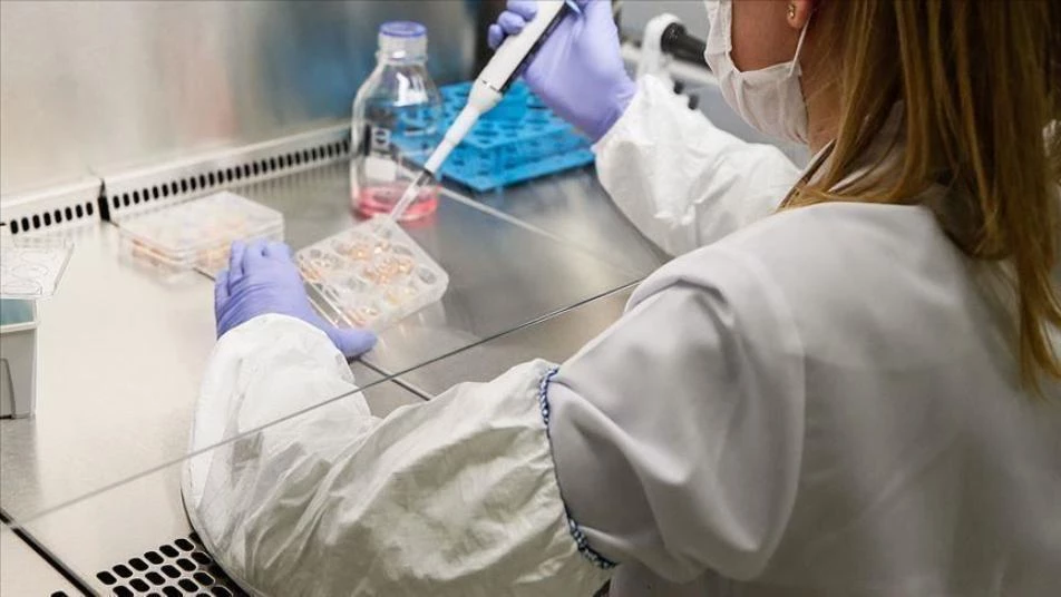 "أكسفورد": نتائج التجارب الأخيرة للقاح كورونا قد تطرح قبل نهاية العام