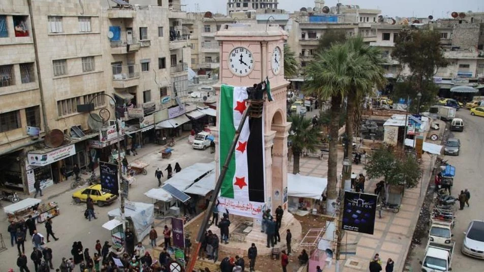 موكب استعراضي لـ"حكومة الإنقاذ" في إدلب يثير موجة انتقادات شعبية (فيديو)