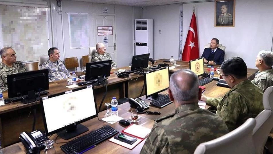 وزير الدفاع التركي يكشف عن مصير نقاط المراقبة شمال سوريا