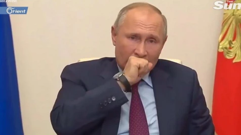 بالفيديو.. نوبة سعال تصيب بوتين خلال بث مباشر وتدفع الكرملين للتعليق