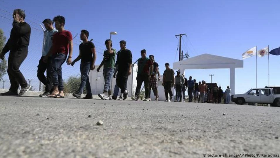 ارتفاع أعداد السوريين في قرية بقبرص اليونانية يثير قلق المسؤولين.. ما السبب؟