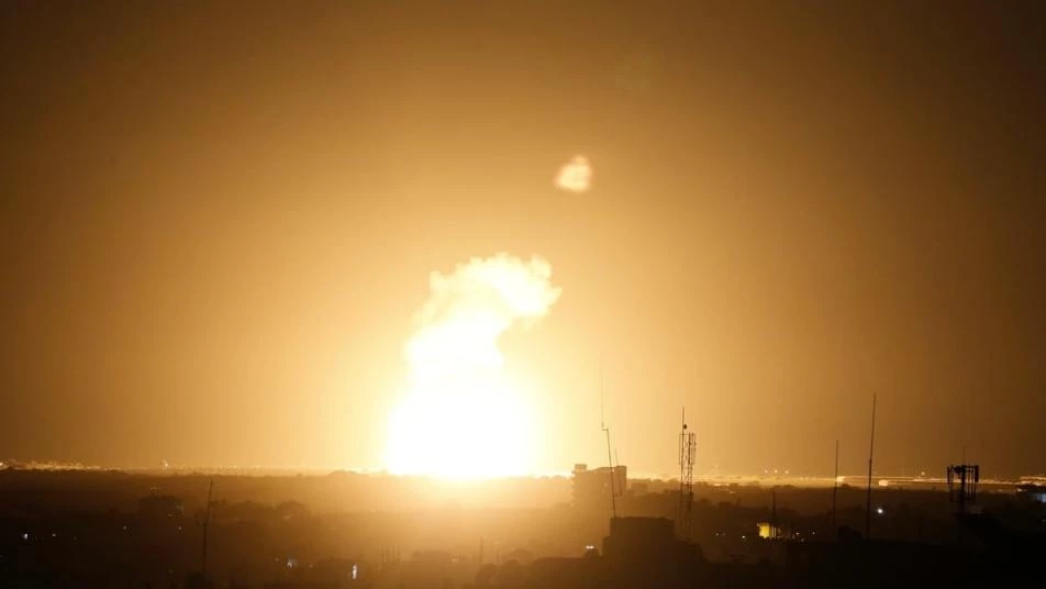 موقع إسرائيلي يكشف طبيعة الأهداف الإيرانية التي طالها القصف أمس