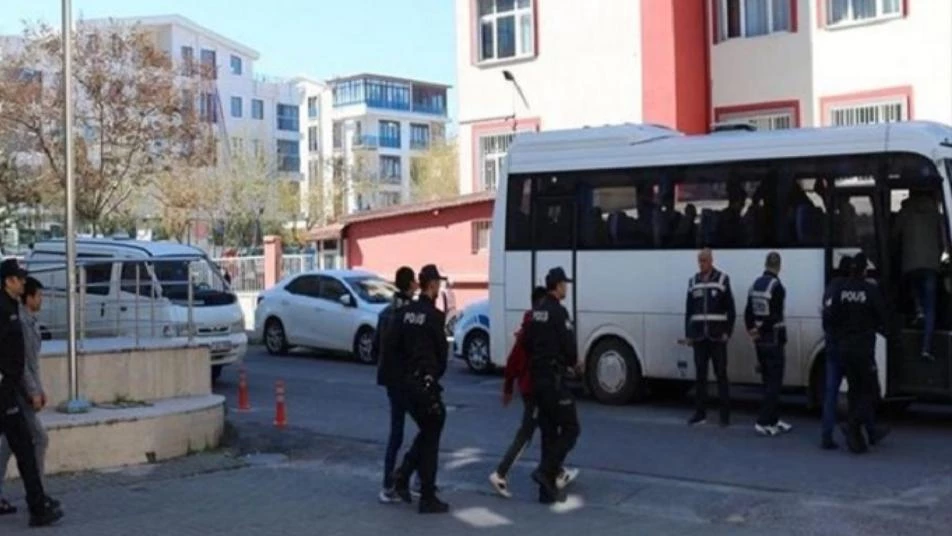 تركيا تضبط 11 مهاجراً غير نظامي أثناء محاولتهم العبور إلى اليونان