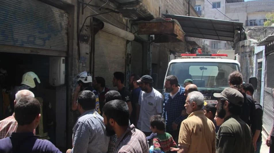 انفجار أسطوانة غاز يوقع قتلى وجرحى بمدينة إدلب (صور)