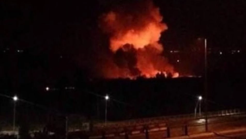 قصف إسرائيلي يستهدف مطار "التيفور" العسكري شرق حمص