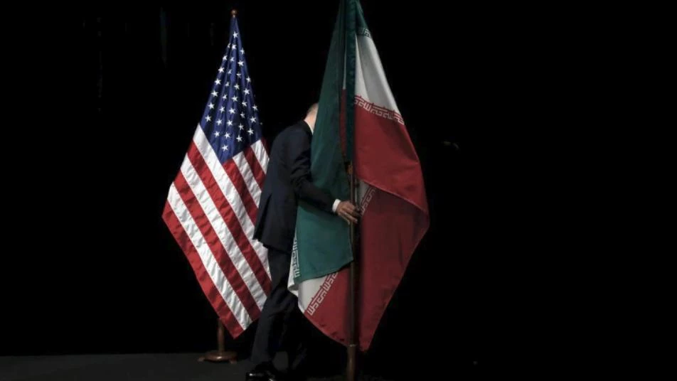 ترامب يتهم إيران بتخصيب اليورانيوم سرا ويقول العقوبات ستزيد "بشكل كبير"