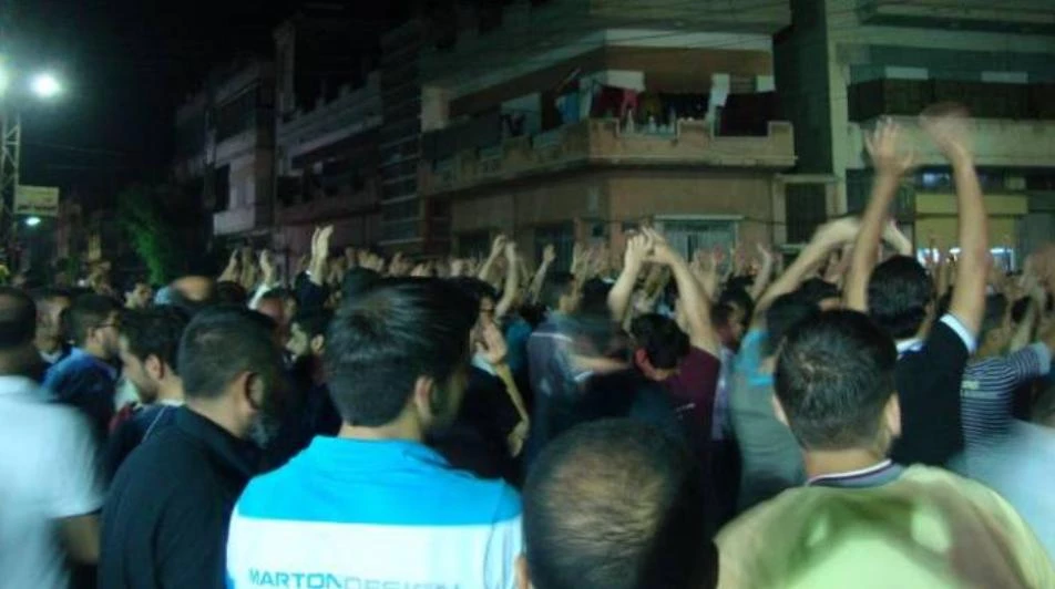 "يسقط النظام".. مظاهرة شعبية جديدة في بلدة خاضعة لميليشات أسد بريف دمشق