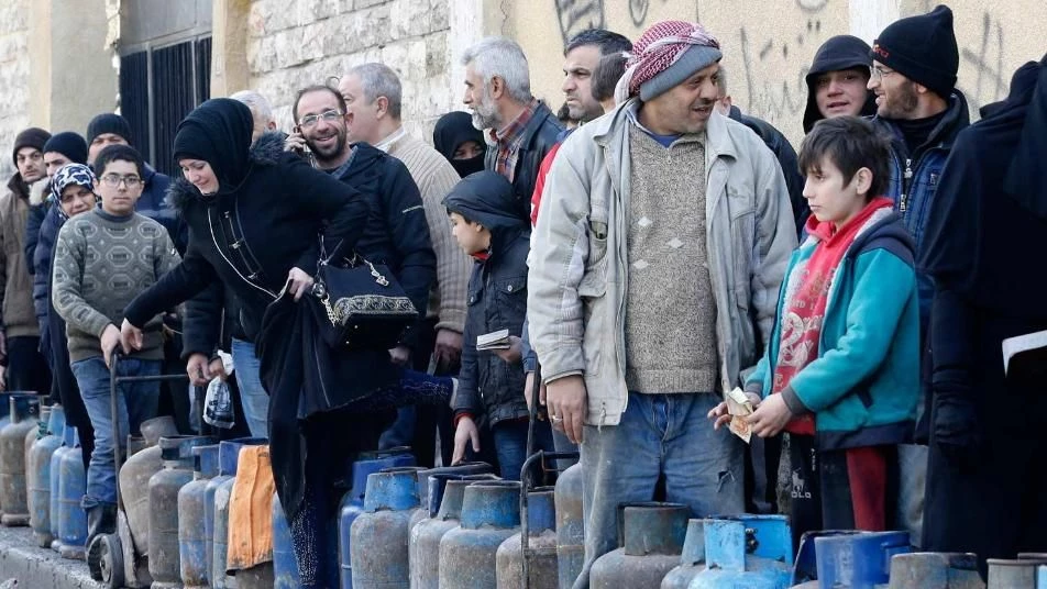 4 قرارات لنظام أسد رسمت ملامح أسوأ "عيد" للسوريين منذ 10 سنين