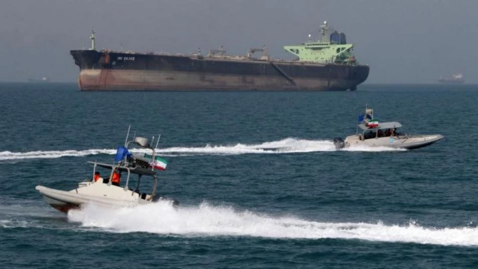 ميليشيا "الحرس الثوري" الإيراني تحتجز ناقلة نفط في الخليج العربي