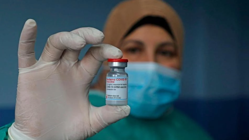 بينها 4 عربية.. 13 دولة تسجل نسبا صادمة في "تطعيم" شعوبها ضد كورونا
