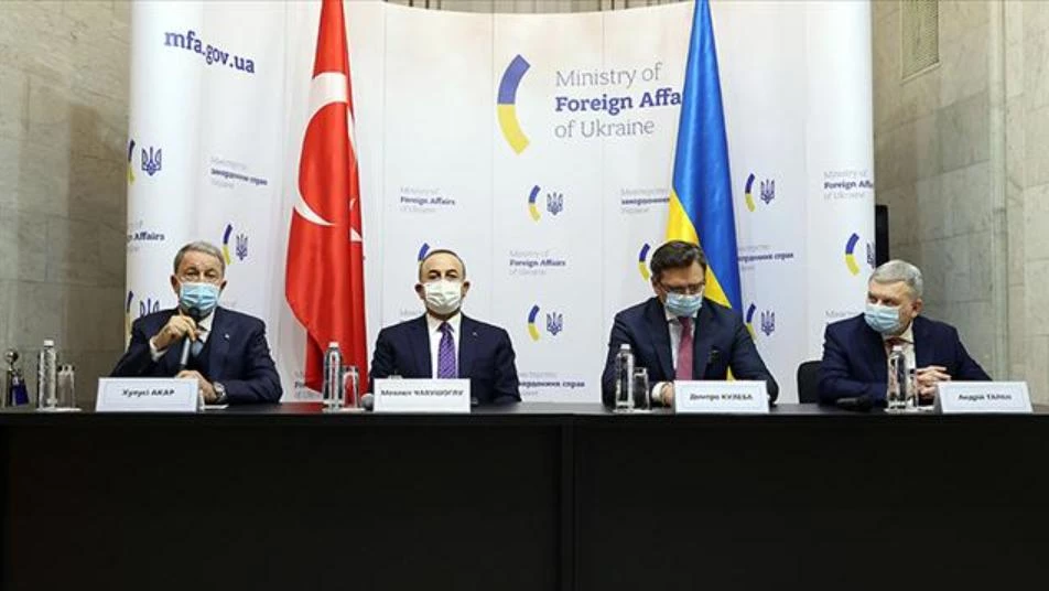 تركيا تعزز علاقاتها مع أوكرانيا باتفاقيات.. هل هي رسالة لروسيا؟