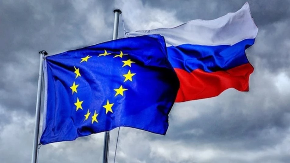 استدعاء سفراء وخطوات تصعيد.. كيف ردت روسيا على العقوبات الأوروبية