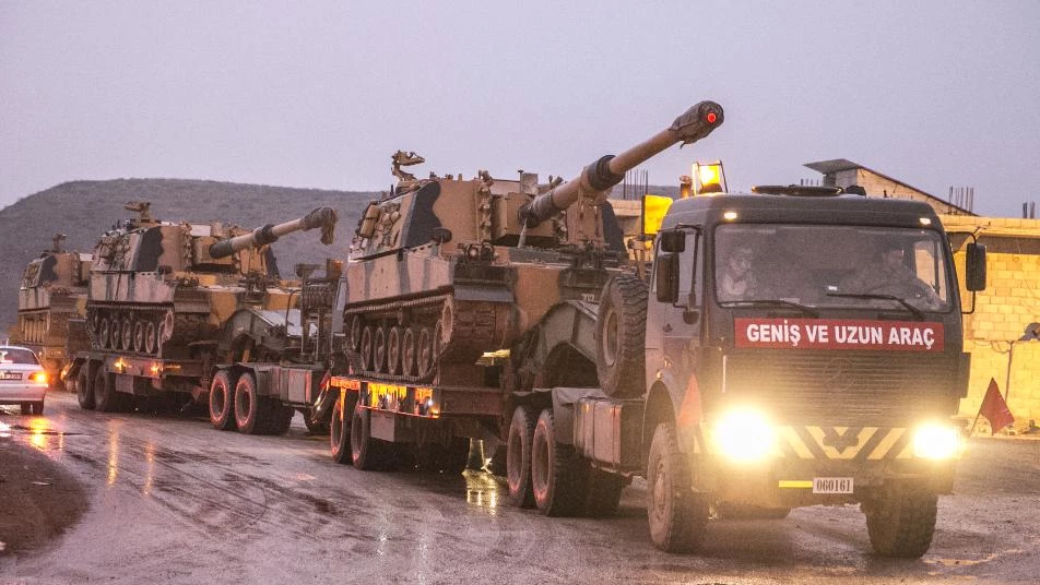 تركيا ترسل المزيد من قواتها نحو الحدود مع سوريا