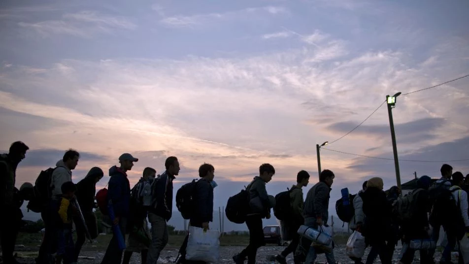 الشرطة الرومانية تلقي القبض على لاجئ سوري ابتكر طريقة تهريب جديدة لعبور الحدود (فيديو)