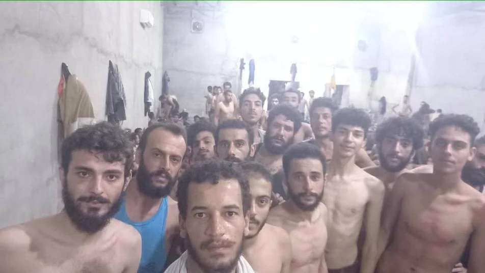 سجون ليبيا تمتلئ بالسوريين ومنظمات توثق تعرضهم لشتى أنواع التعذيب