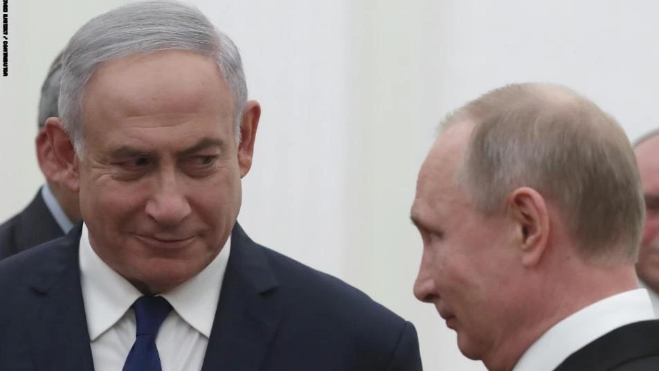 هآرتس: مناورة روسية - إسرائيلية لاستقرار "بشار" مقابل رأس حلفائه