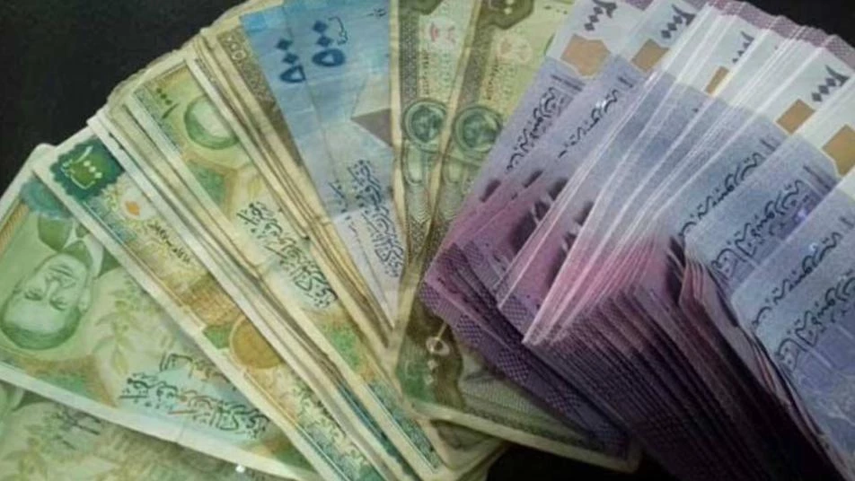 سعر جديد لليرة السورية أمام الدولار وباقي العملات