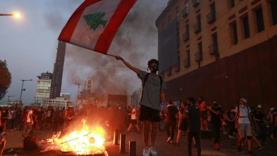 لعنة الأسد تحرق لبنان والطوابير ليست نهاية الأزمات
