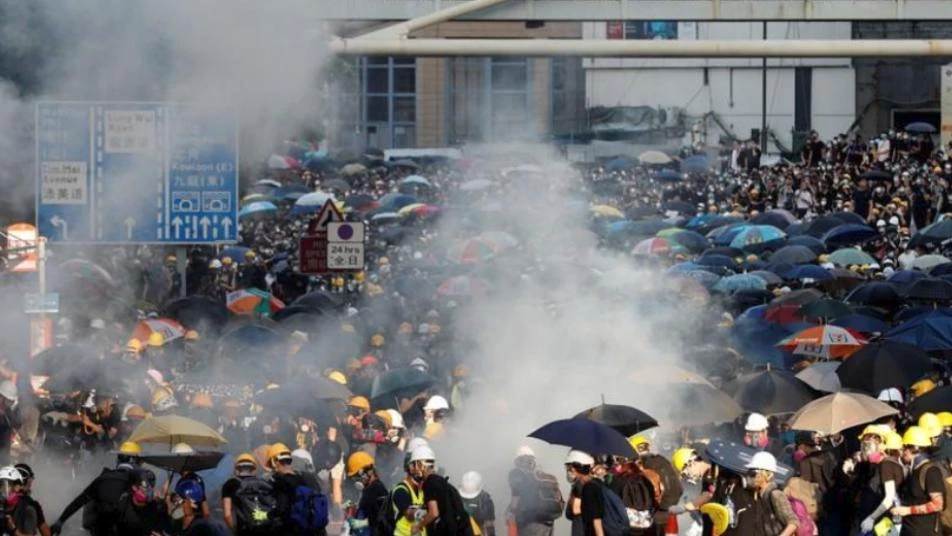 أمريكا ترفع مستوى التحذير بشأن السفر إلى هونج كونج بسبب الاضطرابات