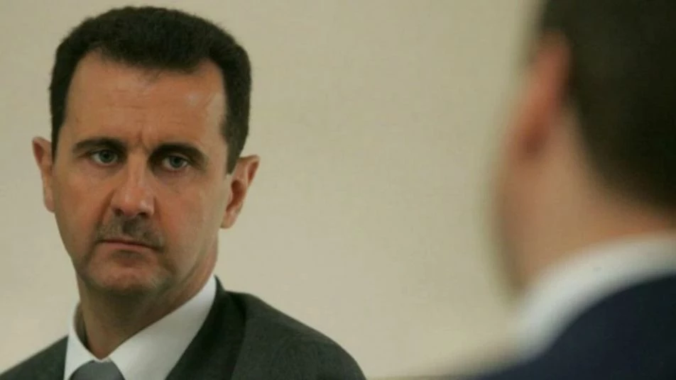 ابن عم بشار الأسد ينفجر غضباً في وجهه بسبب صورة للرئيس الأوكراني مع جيشه