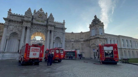 داخله أطنان من الذهب.. حريق في أشهر قصور تركيا التاريخية بإسطنبول (فيديو)