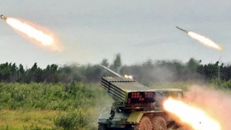 قصف هستيري من مناطق الانفصاليين باتجاه المدن الأوكرانية (فيديو)