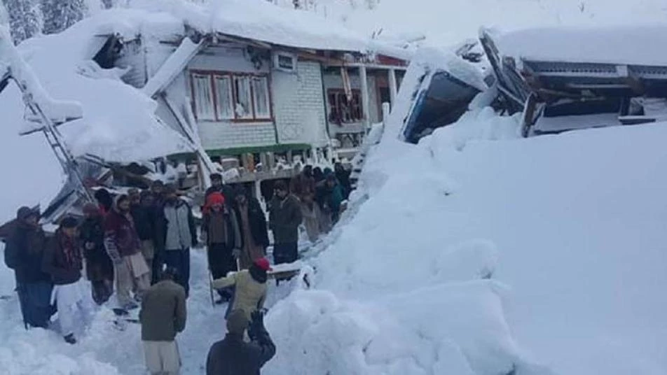 57 dead in avalanches in Pakistan