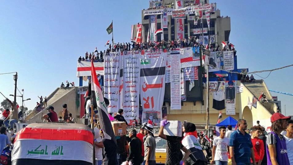 Iraqis hold biggest demonstrations yet (Photos)