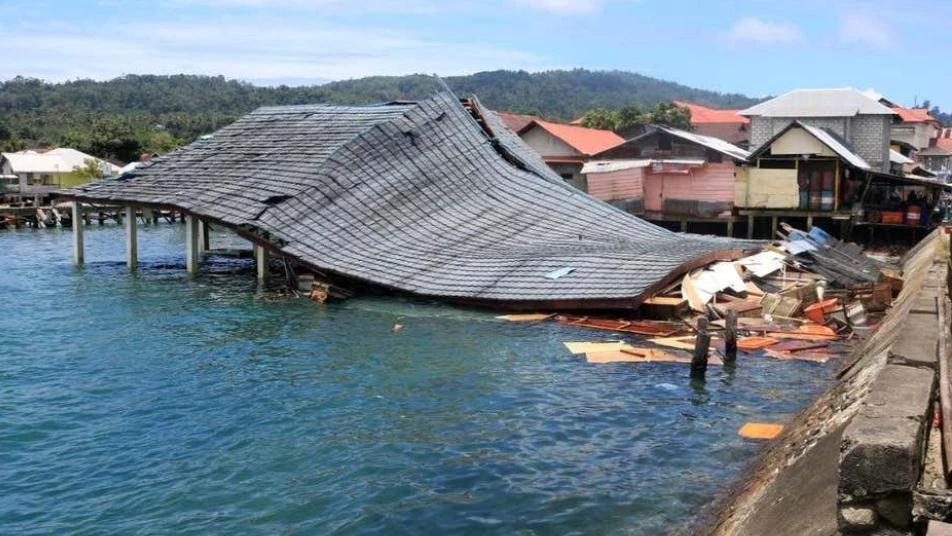 Indonesia earthquake kills more than 20 people