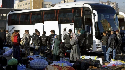 Assad regime detains Syrians forcibly deported by Lebanon 