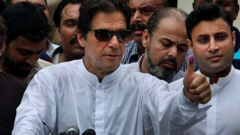 Imran Khan sworn in as Pakistan’s prime minister