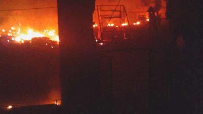 Assad warplanes drop incendiary napalm on Damascus’ Harasta