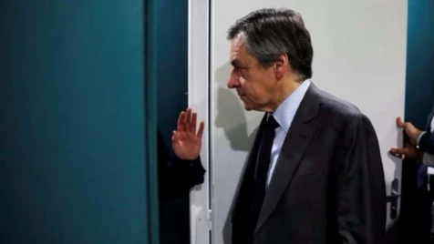 France’s scandal-hit Fillon faces new calls to quit presidential race