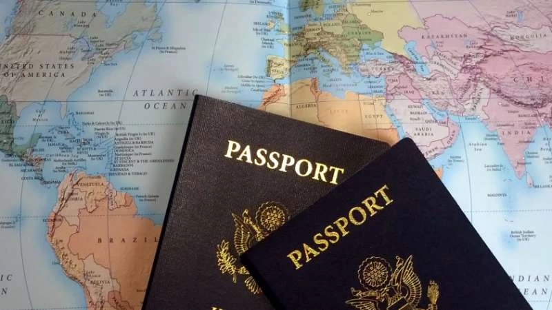 Çima pasportên welatan bi rengên cuda ne?